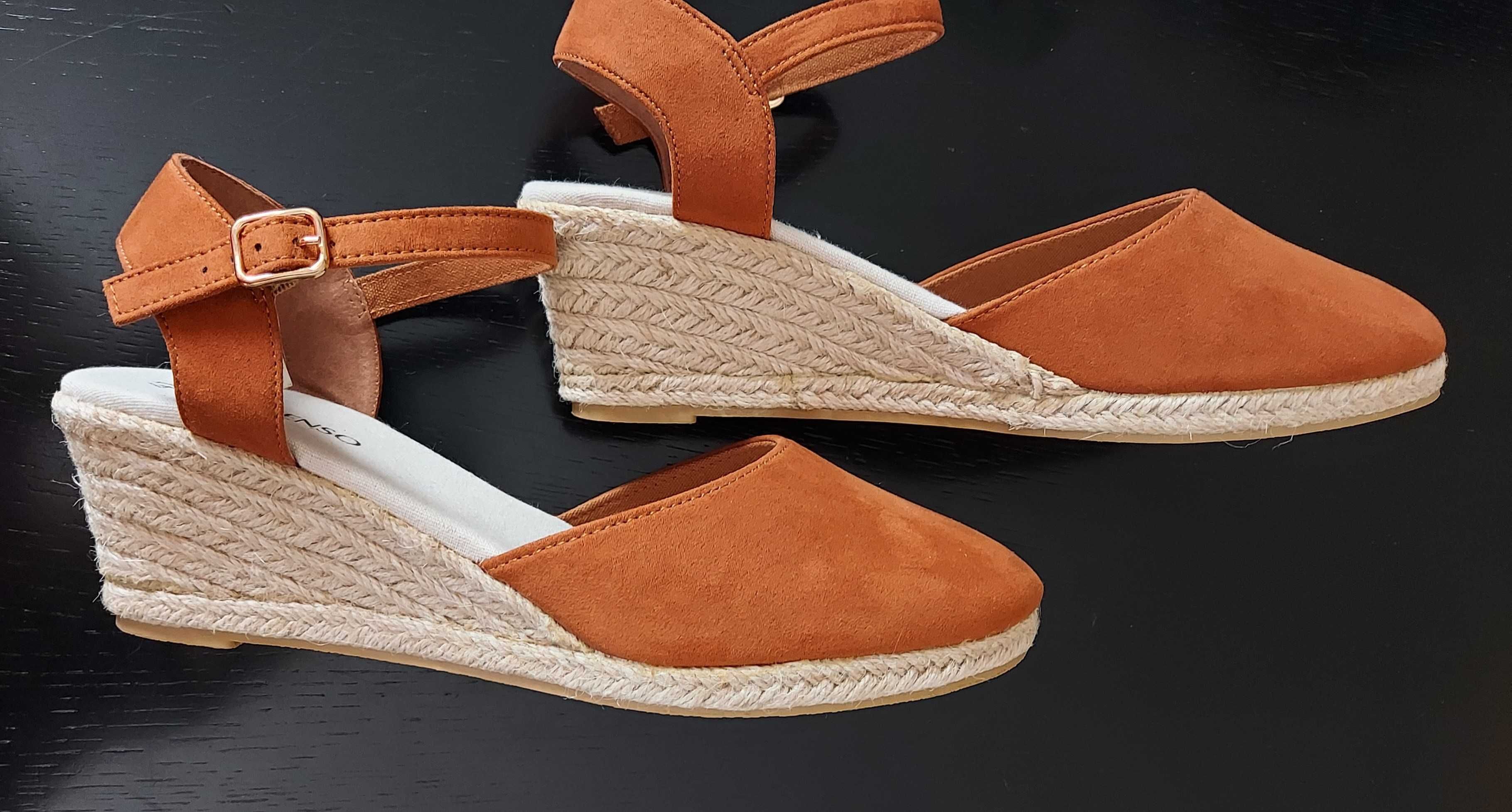 Nowe Espadryle In Extenso na niskim koturnie, rozmiar 41.