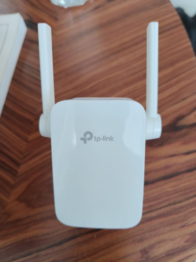 Wzmacniacz sygnału TP- Link RE305