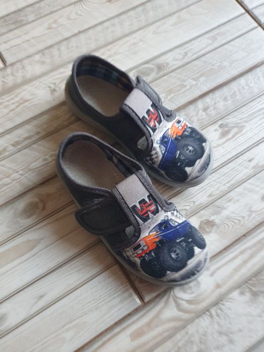Обувь в садик 26 размер