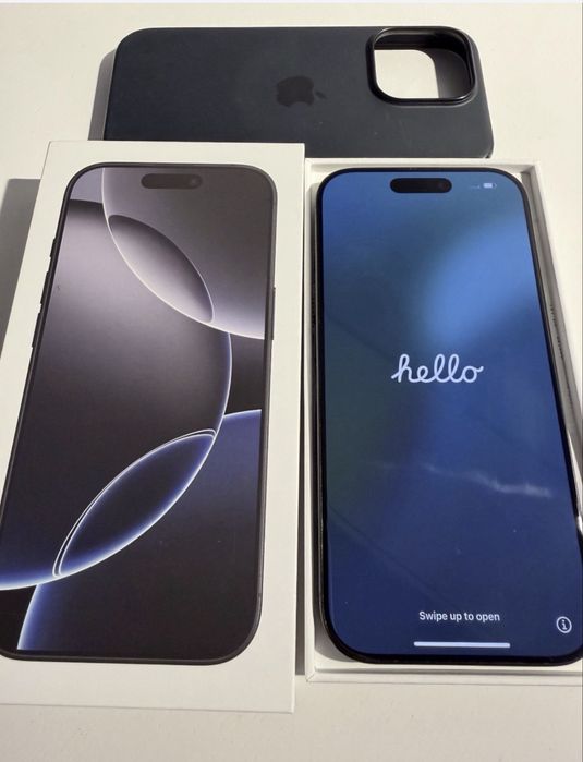 iPhone 16 Pro black titanium 512GB