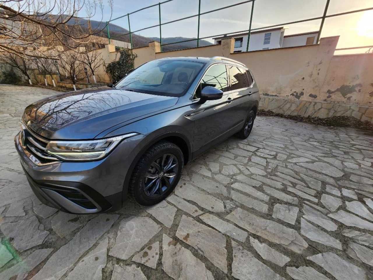 Volkswagen Tiguan 2022 SE