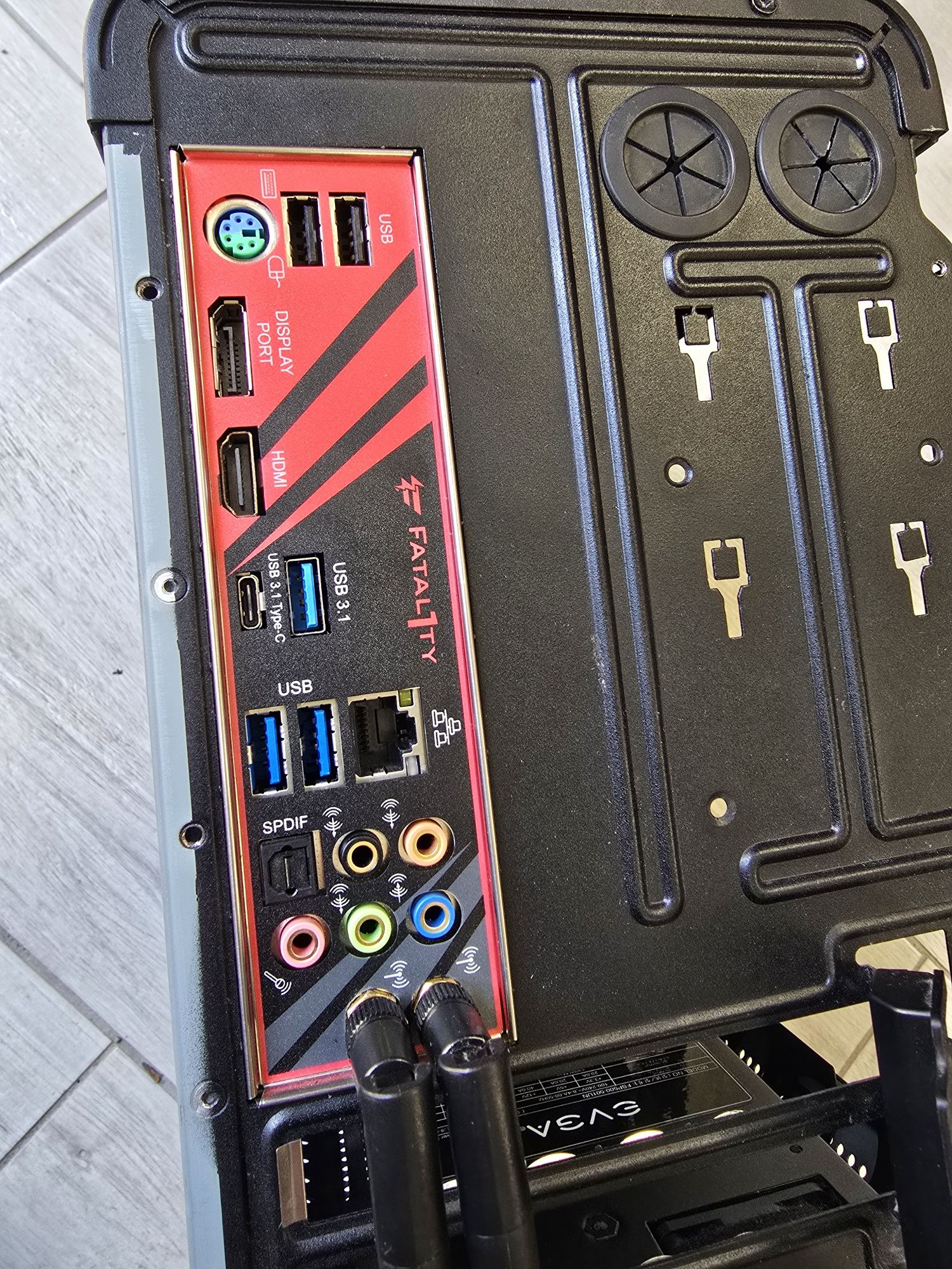 Plyta główna Asrock B450 Fatal1ty ITX + Ryzen 5 3600 + chłodzenie
