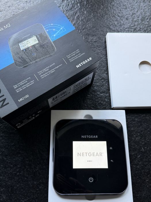 NETGEAR Nighthawk M2 MR2100