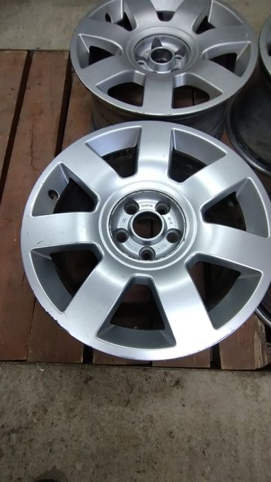Felgi aluminiowe audi 17 , 5x112 , et 43