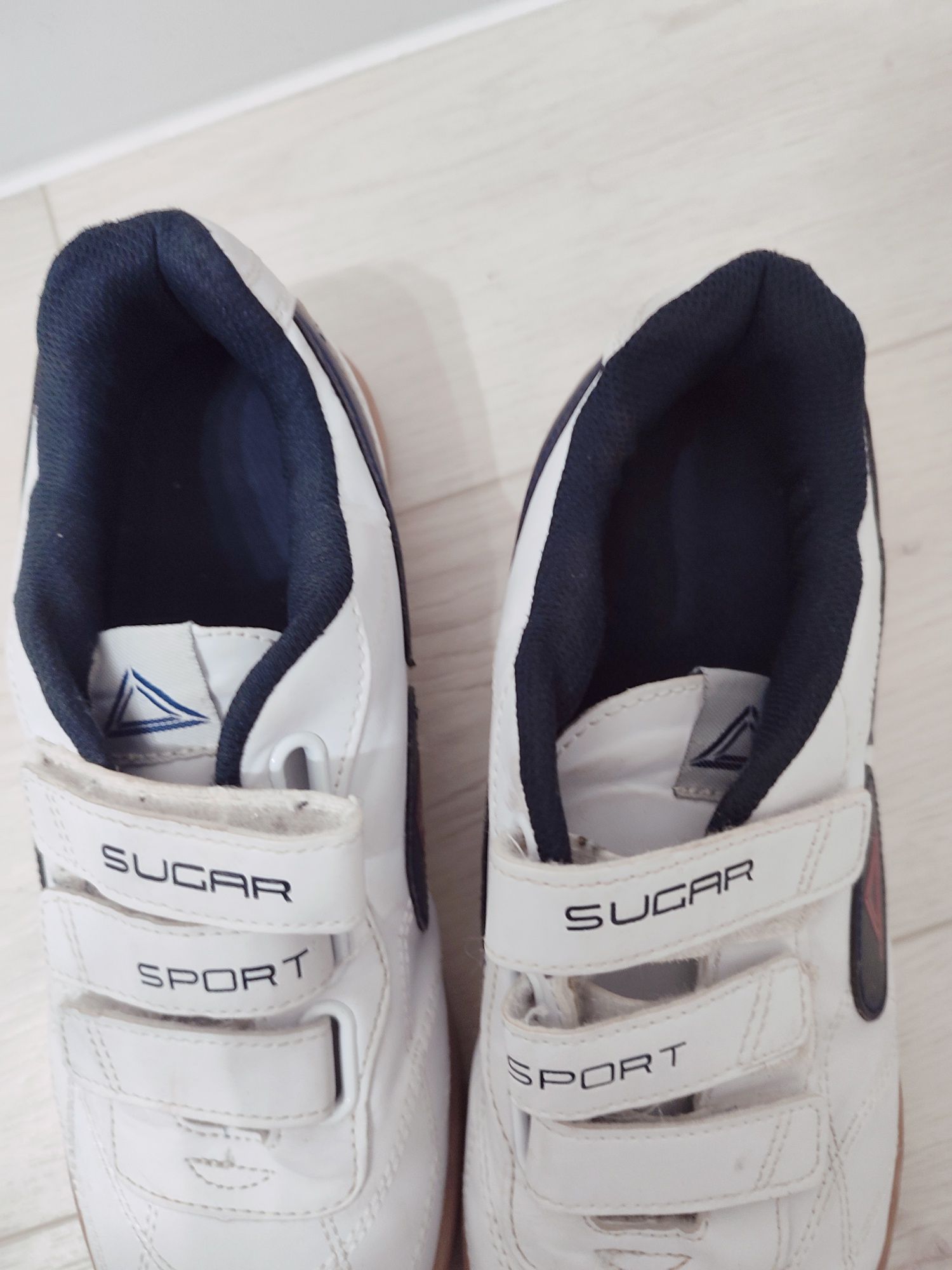 Кросівки білі sugar sport 25.5 см