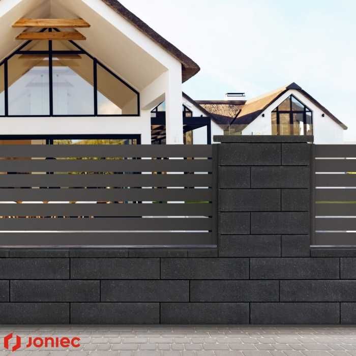 Klasyczne ogrodzenie łupane z bloczków Joniec Gorc PEAK kolor ONYX