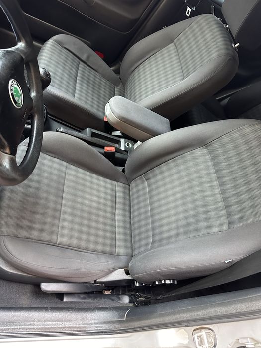 Skoda Octavia  покоління/Tour 2006 рік 1.6 МПІ