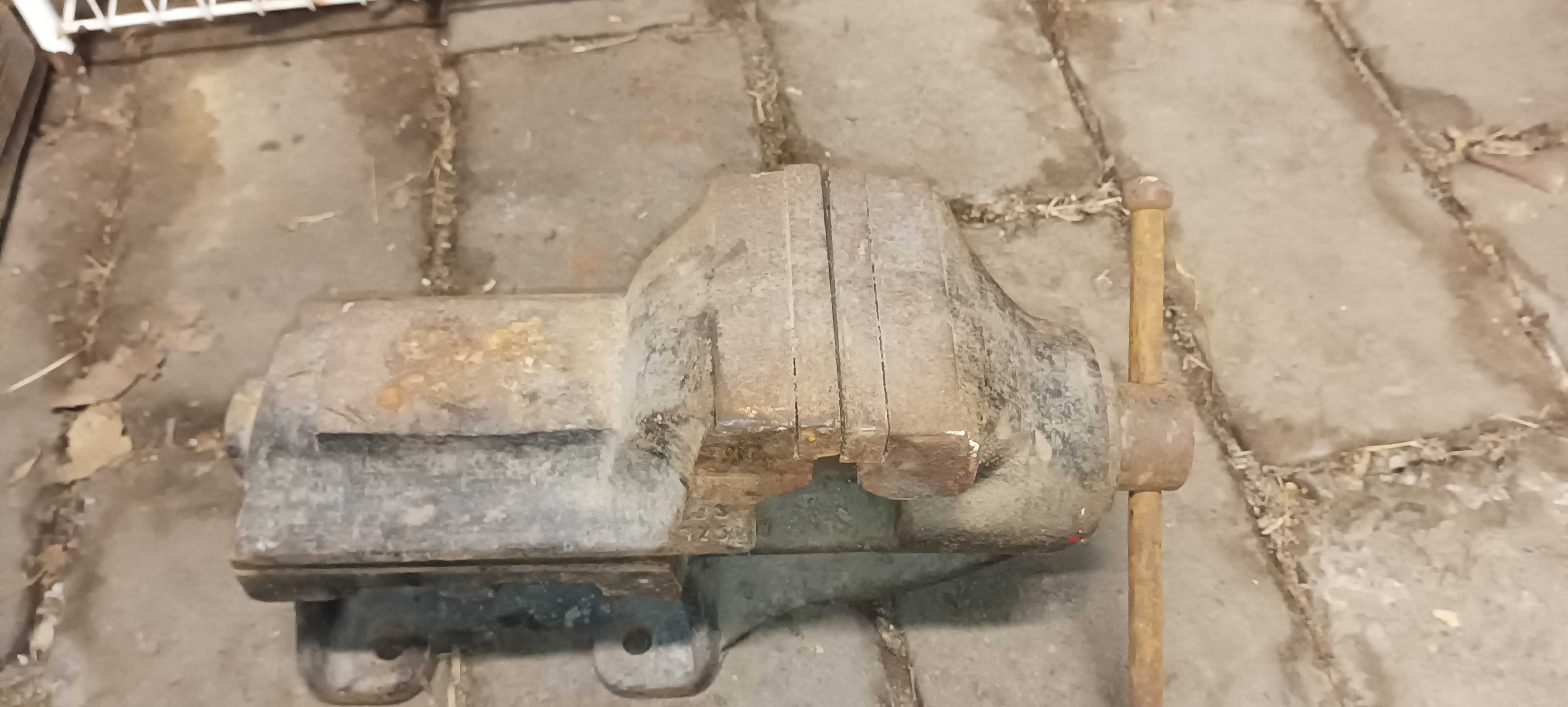 Imadło warsztatowe ślusarskie stołowe 25kg