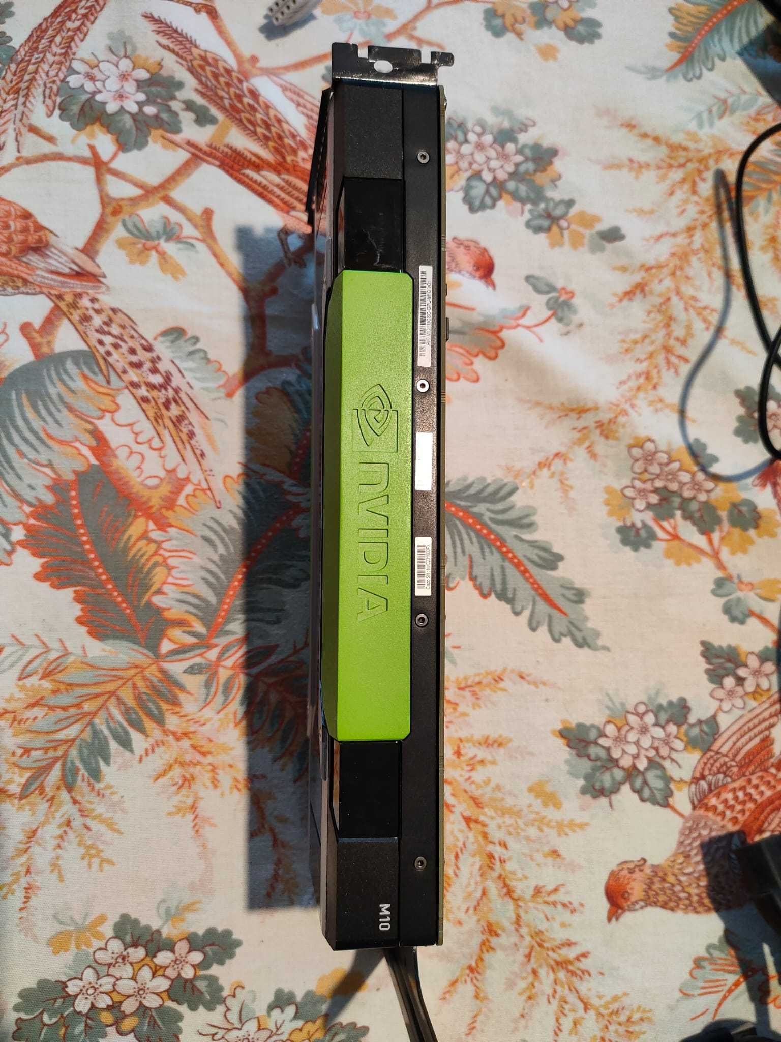 Placa Gráfica NVIDIA Tesla M10 32GB