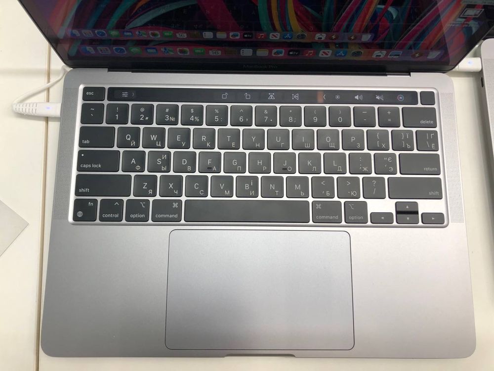 MacBook Pro 13 2022 M2 8GB 256GB •ГАРАНТІЯ ＞Київ ТЦ “LAKE PLAZA” #3392