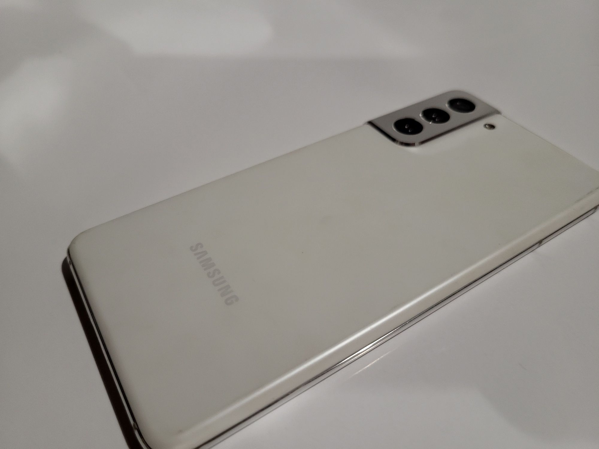 Atrapa telefonu Samsung Galaxy S21
