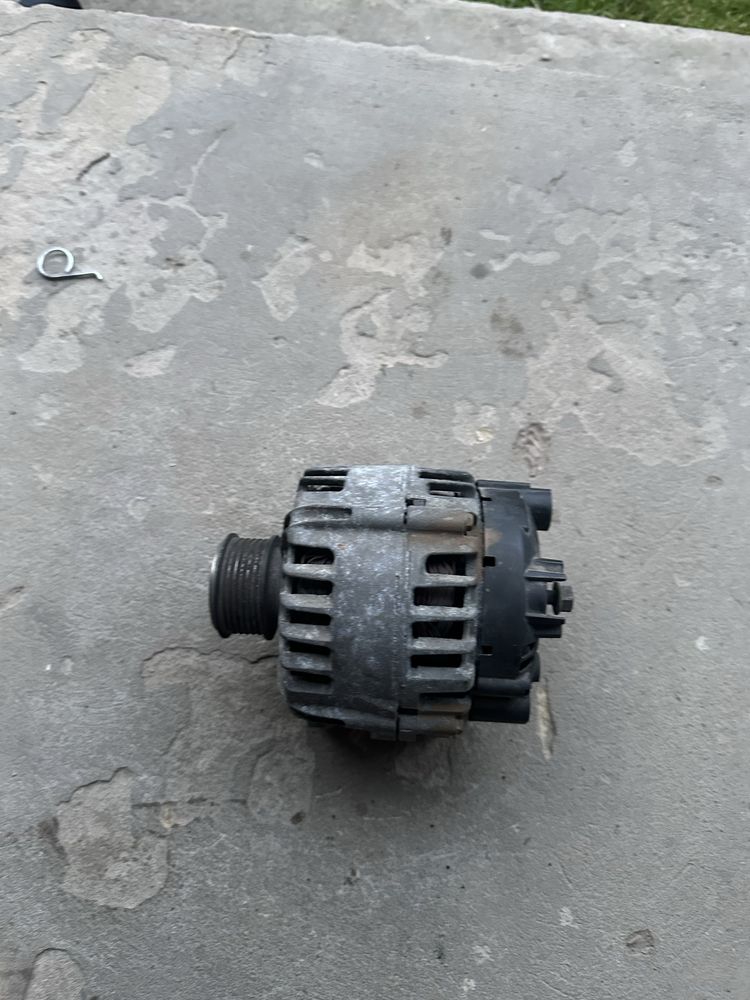 Генератор audi a4 b8