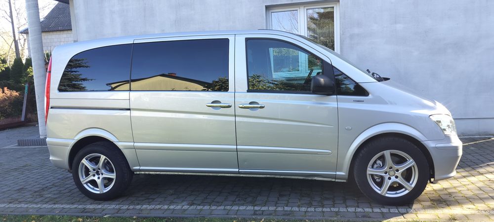 Mercedes Vito 2011 2.2 diesel 8 osób klima Webasto hak