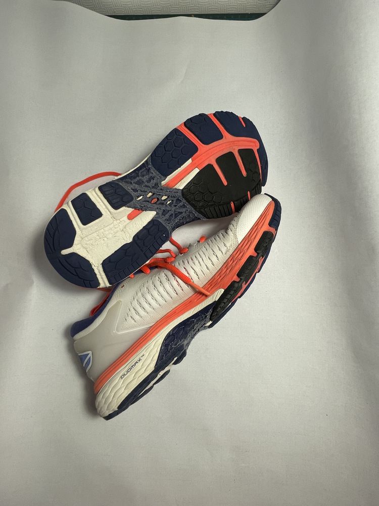 Кросівки ASICS Gel Kayano 25