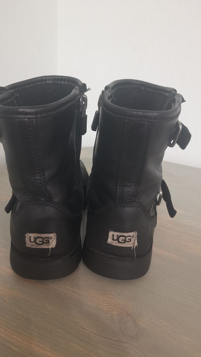 Напівчобітки єврозима UGG