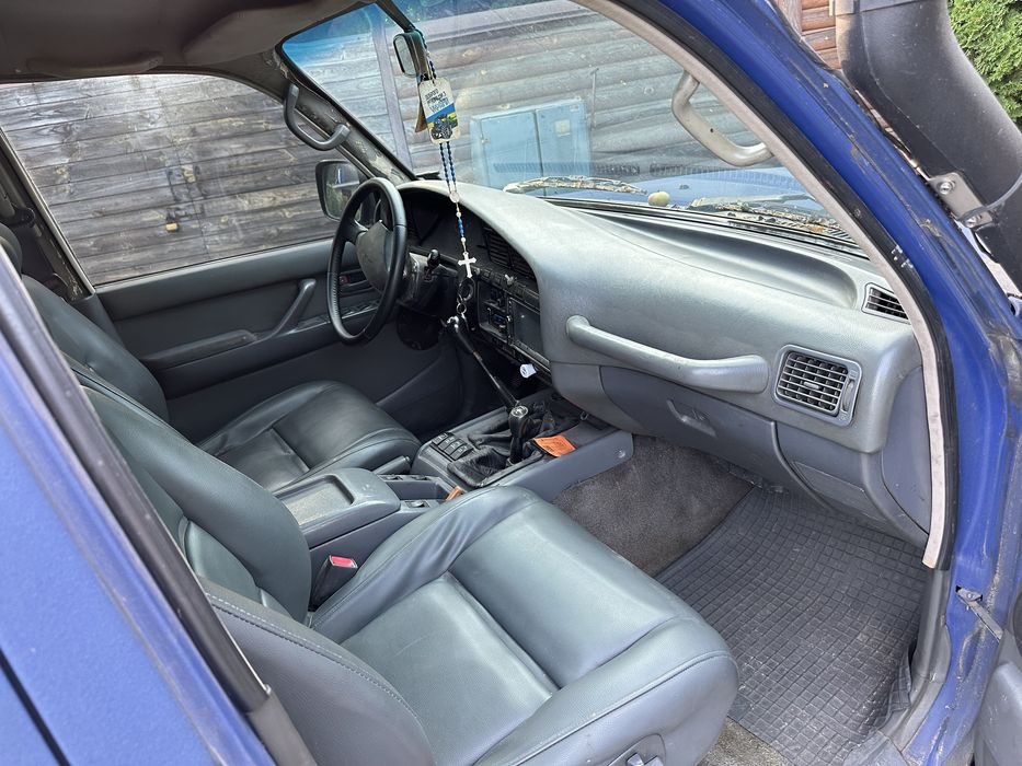 Toyota Land Cruiser 80 внедорожник