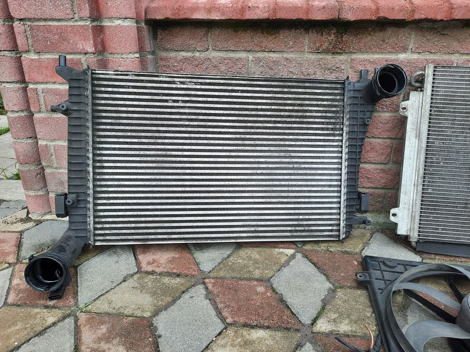 Радіатор охолодження Кондиціонера Дифузор VW Passat B6 Golf 4-5 Jetta