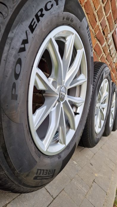Koła letnie alufelgi Audi A6 A5 A4 Q3 Q5 5X112

235/65 R17 VW SKODA