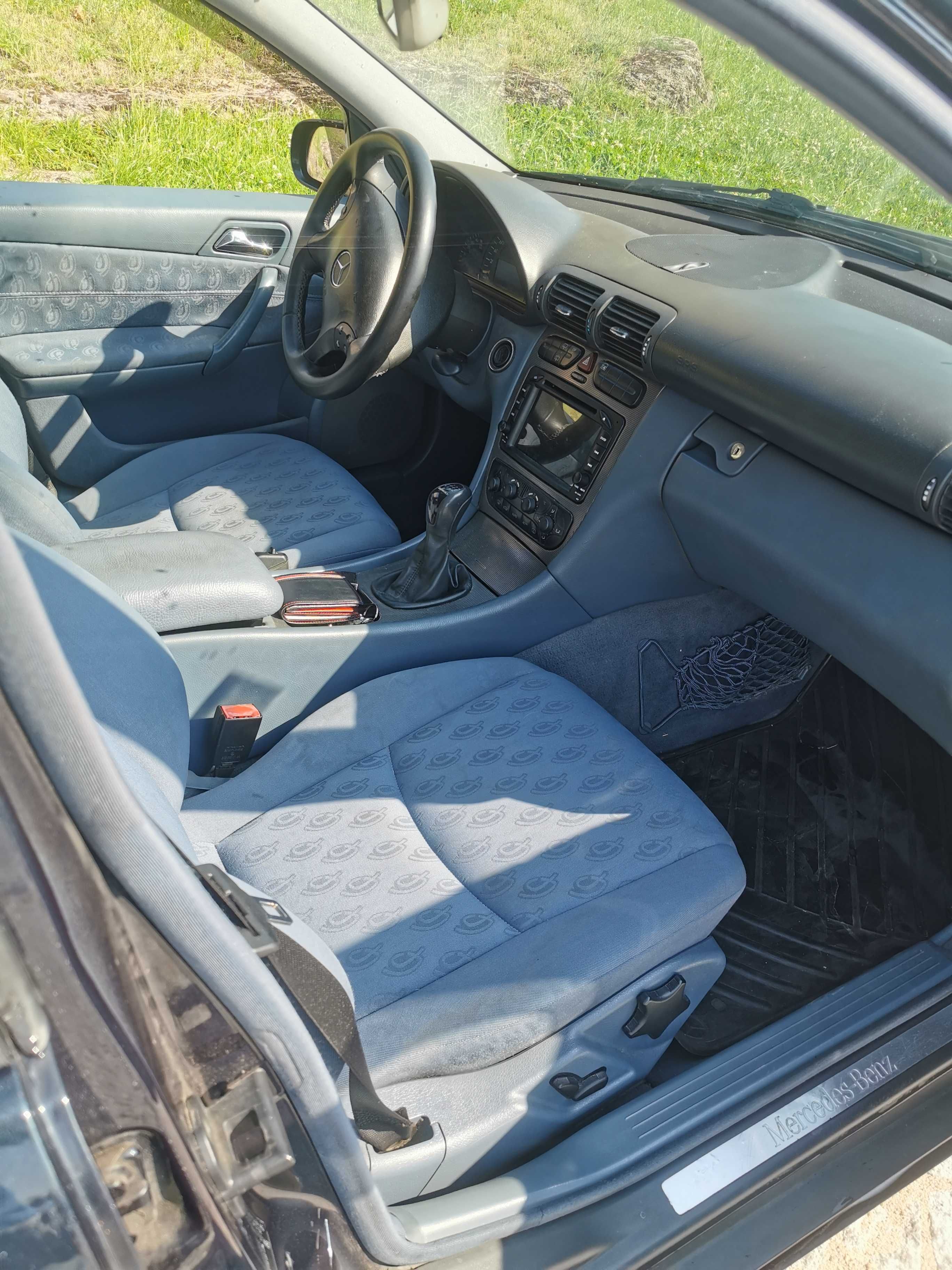 Mercedes C220 Só com 269000km
