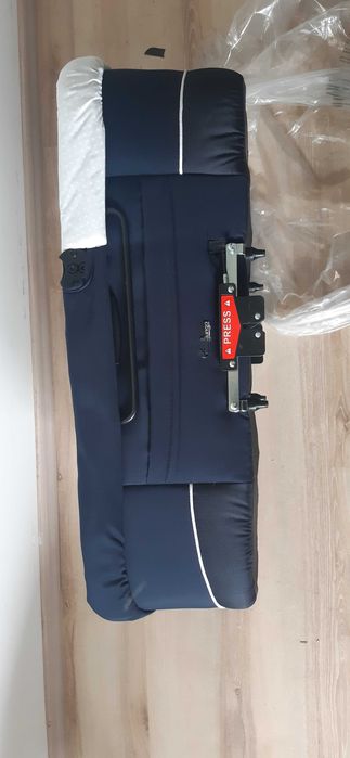 Sprzedam Wózek   jako spacerówka plus gondola łatwa wymiana