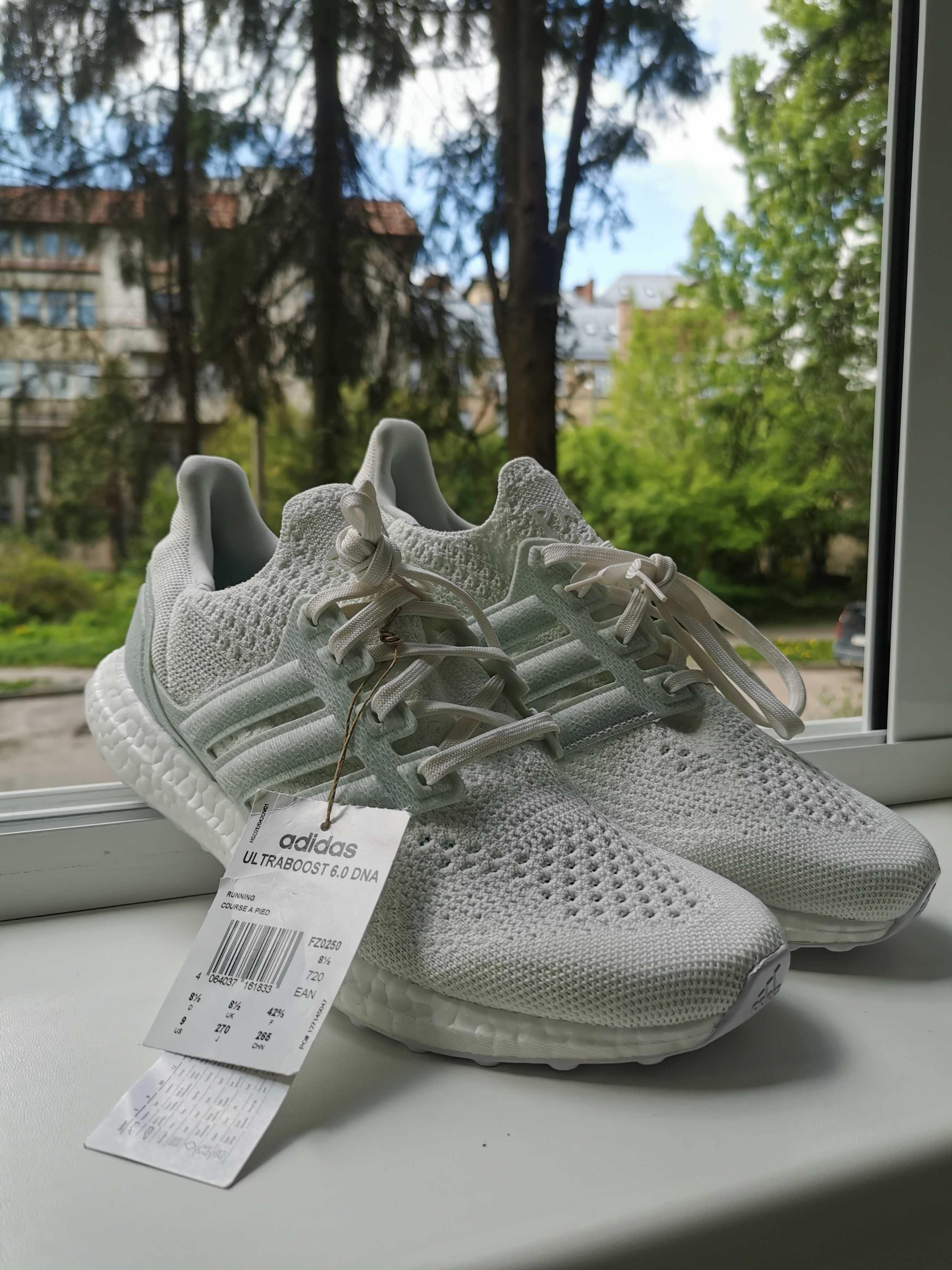 Кросівки жіночі Adidas Ultraboost 6.0 of Parley розмір 42