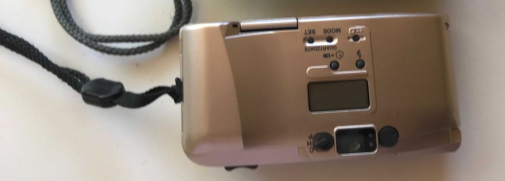 OPORTUNIDADE PARA PEÇAS - Máquina Fotográfica Olympus