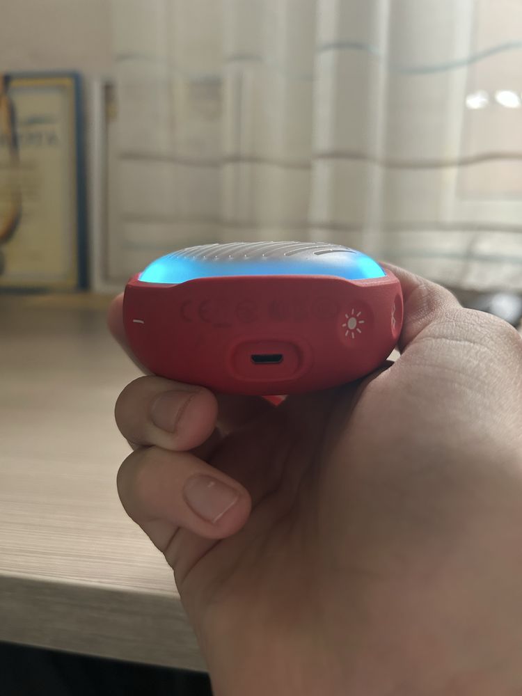 Колонка JBL JR POP