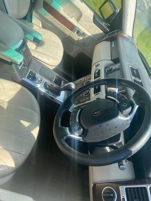 Range Rover Vogue 3.6 Lift Digital Anglik V5c