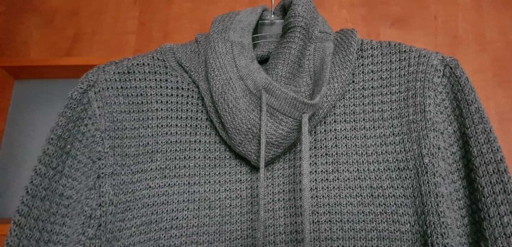 John Baner sweter z szalowym kołnierzem,golfem roz S