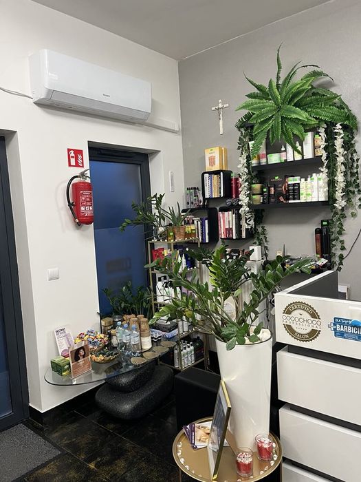 Podnajmę stanowisko fryzjerskie