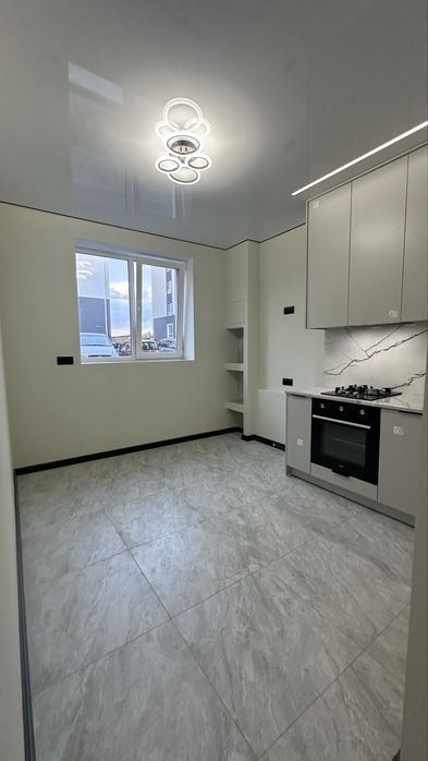 Простора 1к квартира з документами, гардеробом, ремонтом, меблями