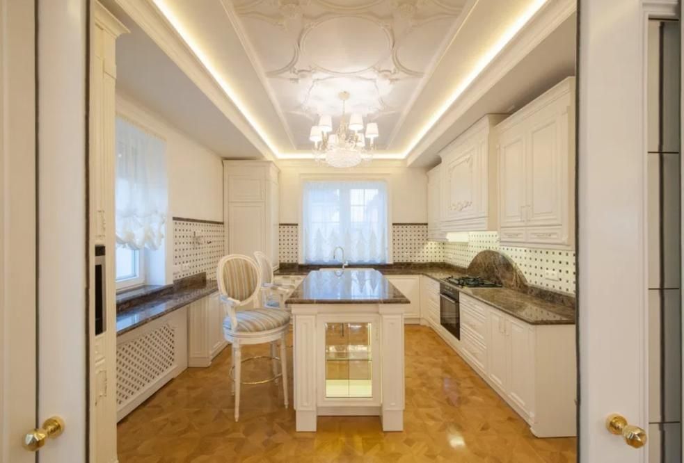 Продам VIP-будинок Новосілки, 2км від метро Теремки, Одеська траса