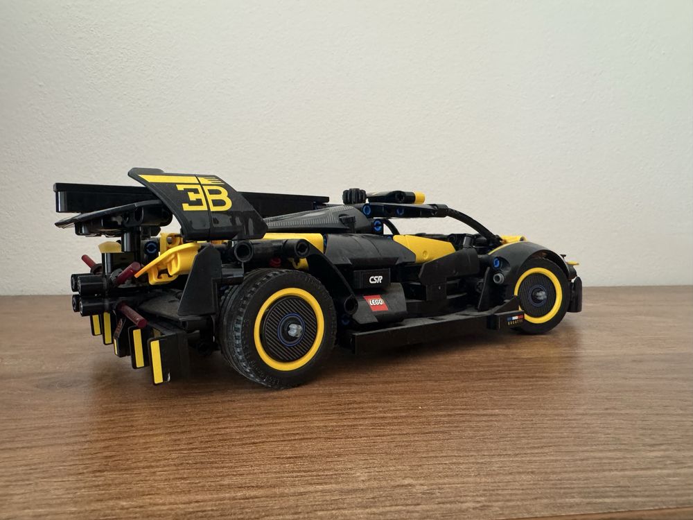 LEGO Technic 42151 – Bolid wyścigowy