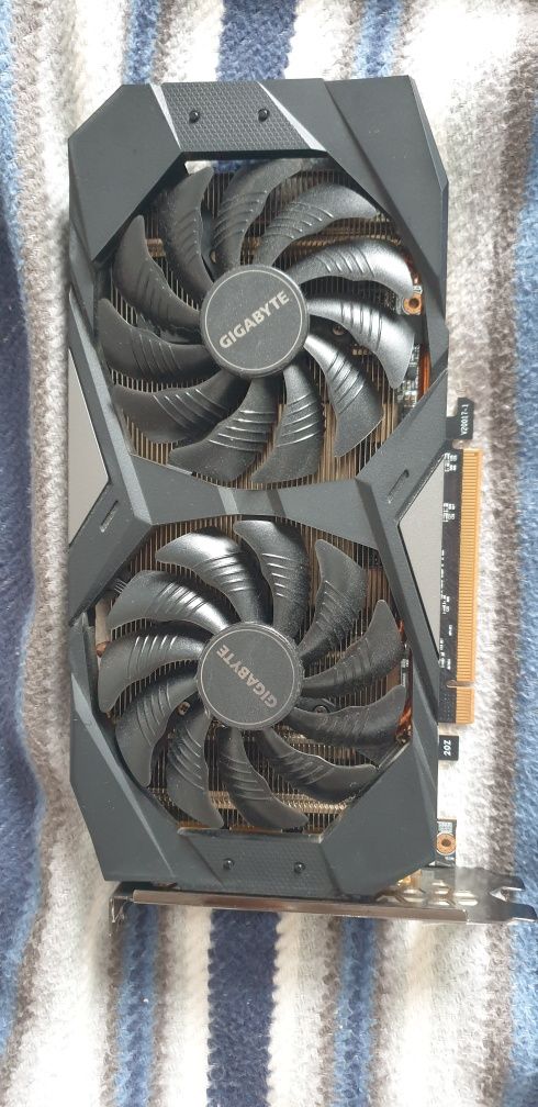 GIGABYTE Radeon RX 5500 XT OC 8Gb