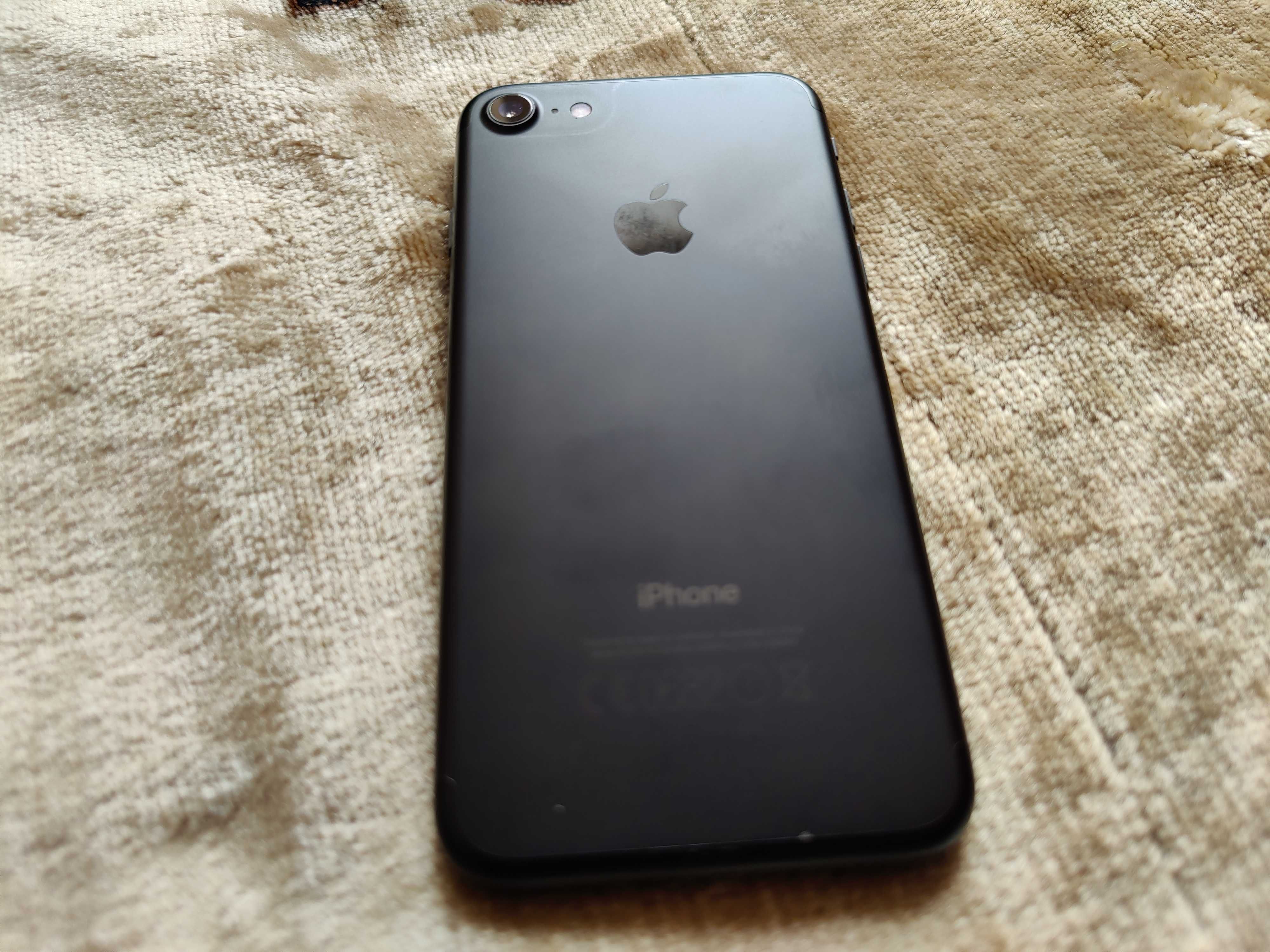 iPhone 7 32 gb гарний стан