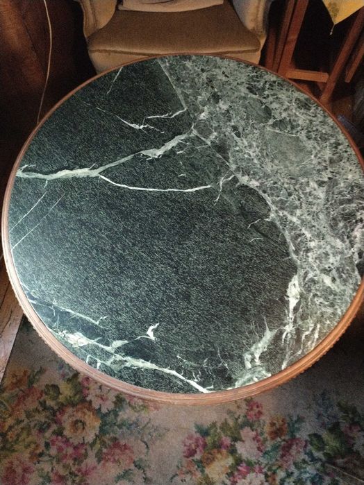 Okrągły stolik marmurowy wys. 60 cm, średn. 90 cm