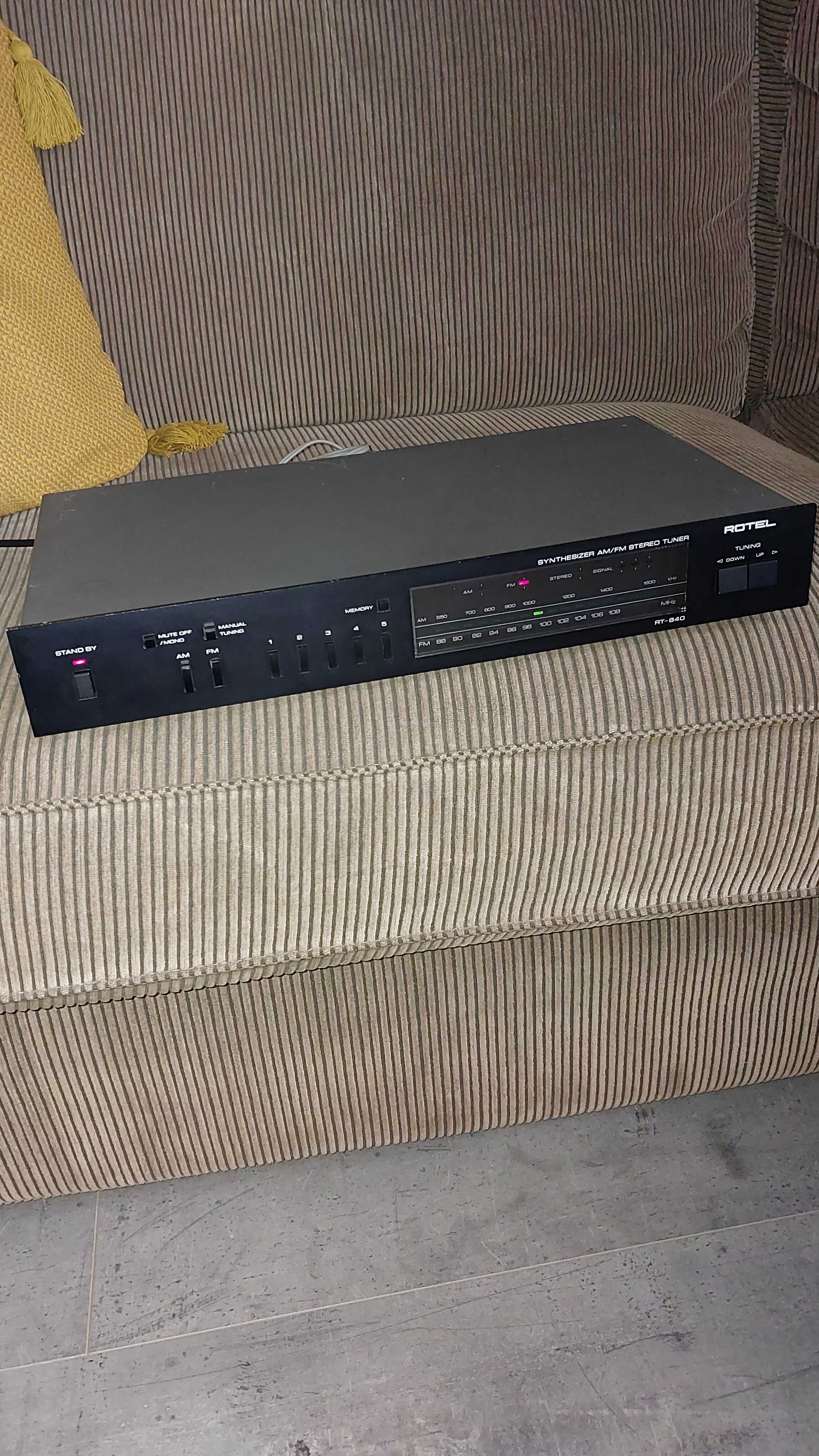 tuner rotel RT-840