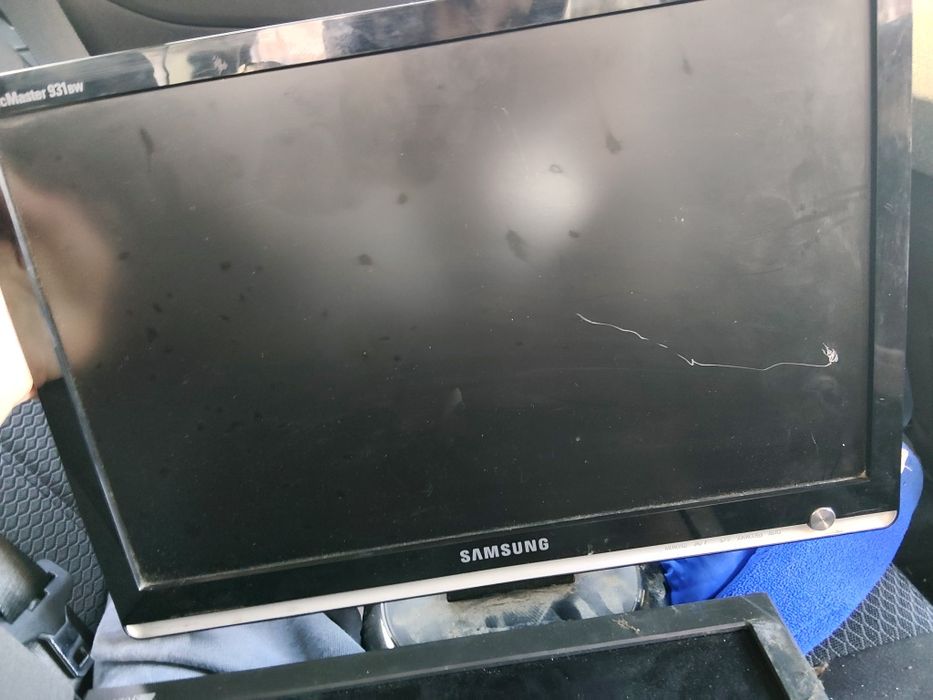 2 monitory, Philips i Samsung