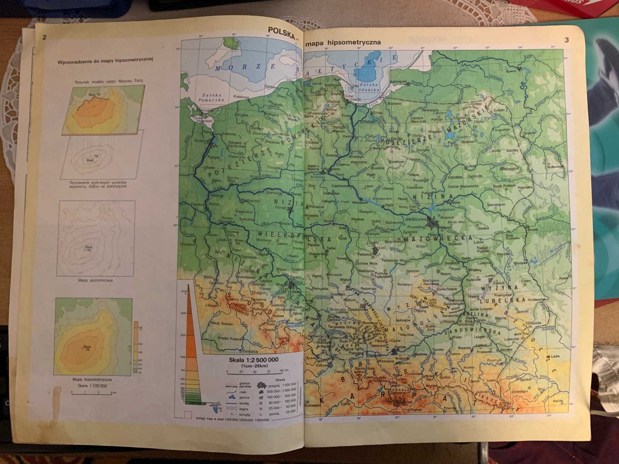 Atlas geograficzny dla kl. IV z 1984r. PRL