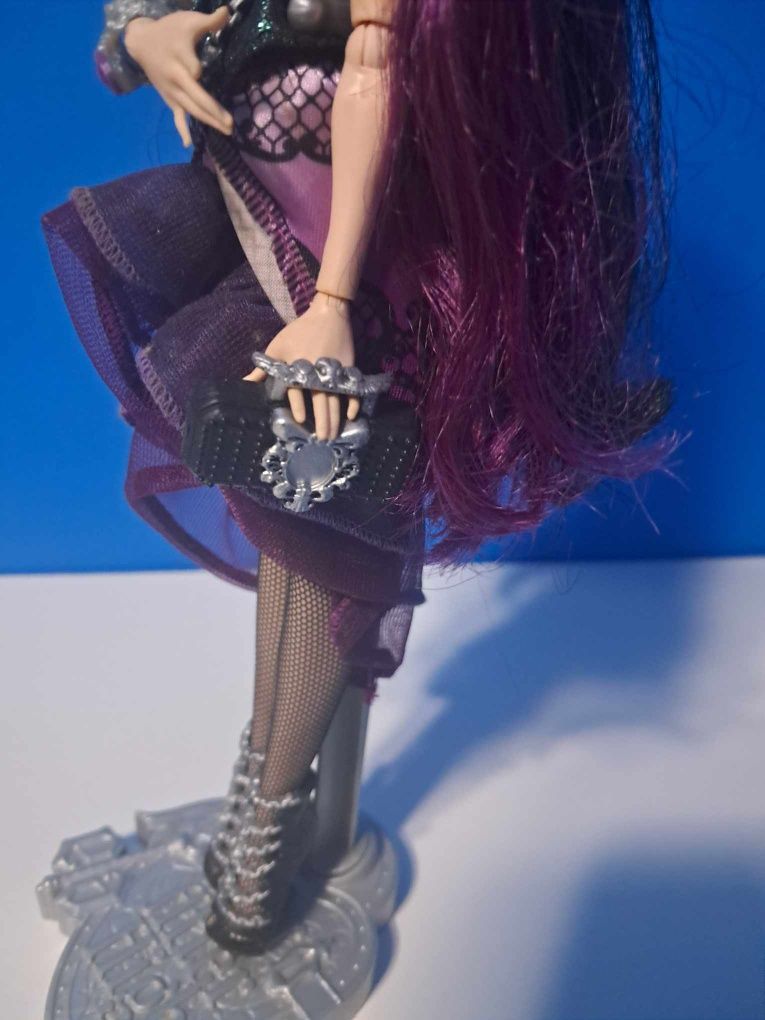 Lalka Raven Queen Ever After High