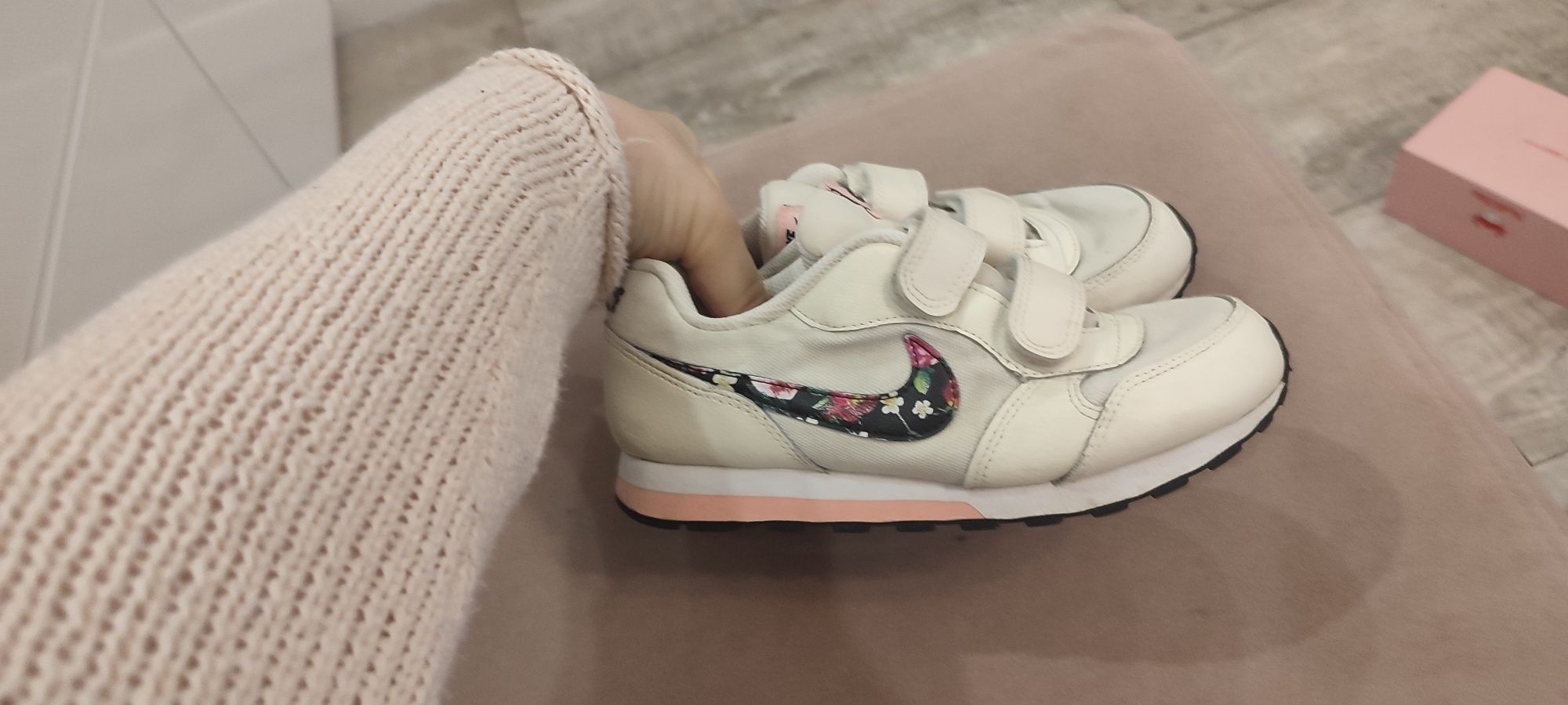 Adidasy Nike dziewczęce