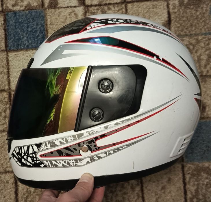 Мотошолом для скутера