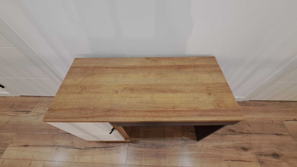 Biurko 110x50cm  wysokie 75cm - 1 szt.