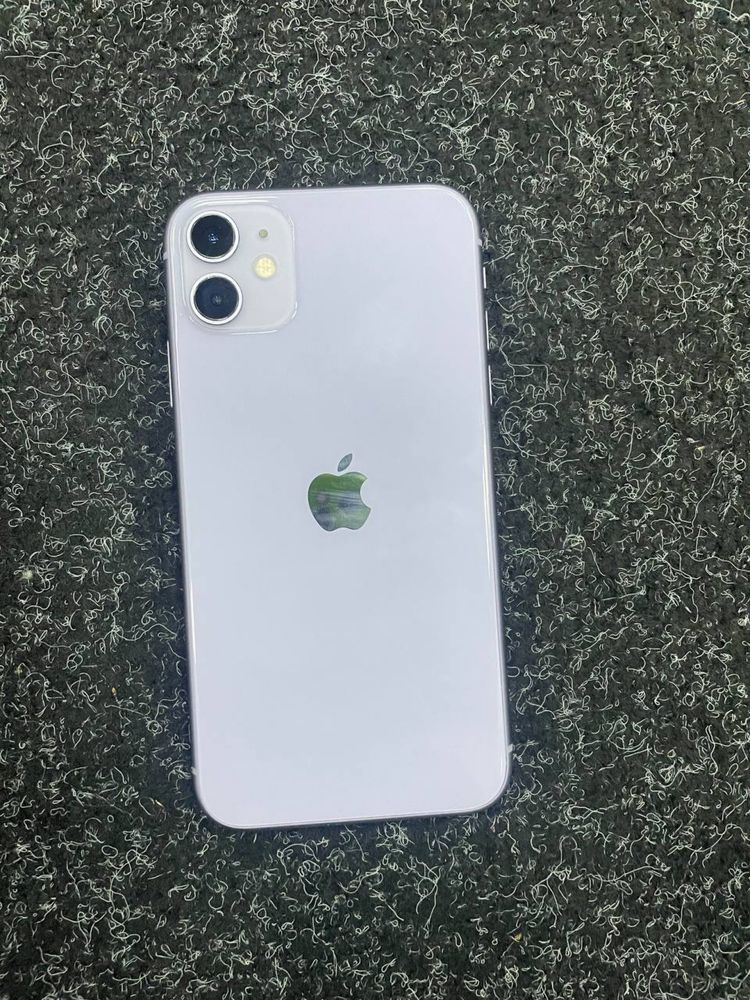 Продам Iphone 11 /128