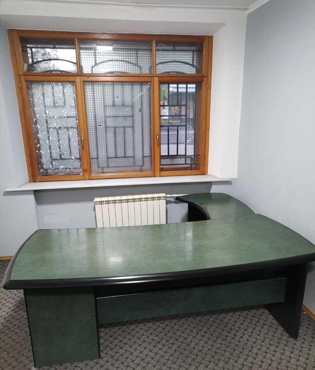 Продам кабинет руководителя "Mithos" (Италия), б/у