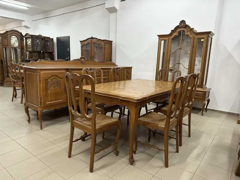 Stół i krzesła styl ludwikowski. Transport na terenie całego kraju.