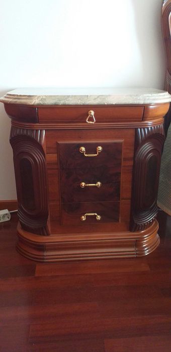 Jogo de Quarto Casal  Madeira Maciça de Cerejeira  e Mármore