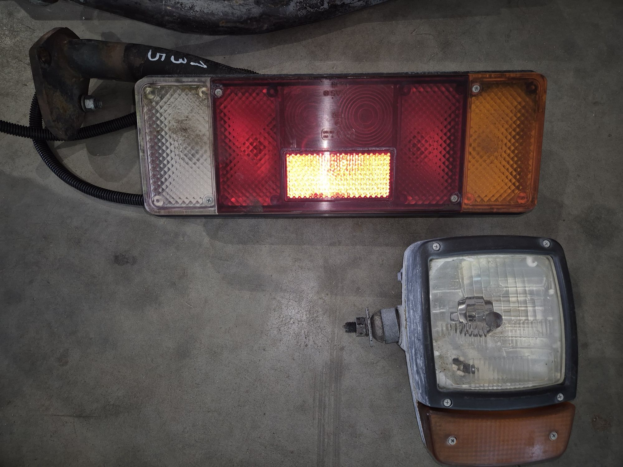 Wspornik lampy, mocowanie, uchwyt lamp Manitou - części