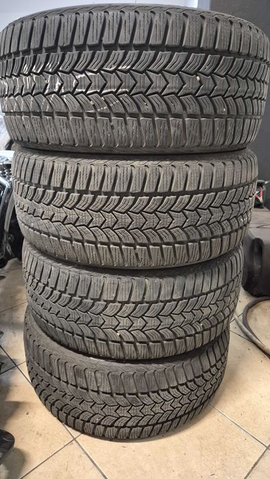 Opony zimowe Dębica Frigo Hp2 225/45/17