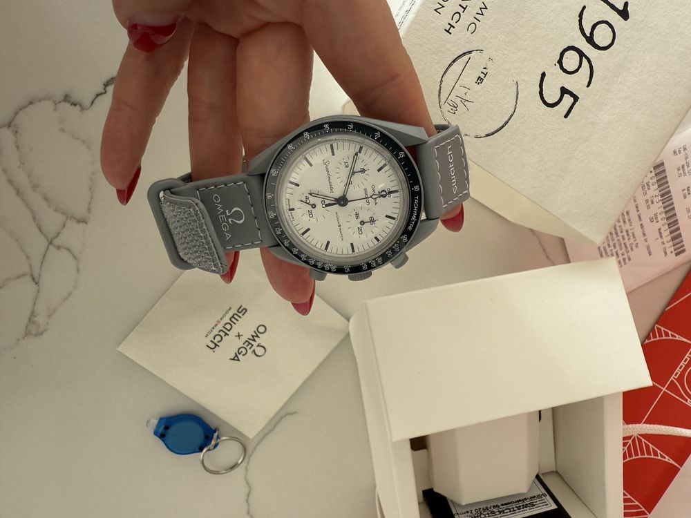 Часы наручные moonwatch 1961 limited edition swatch omega
